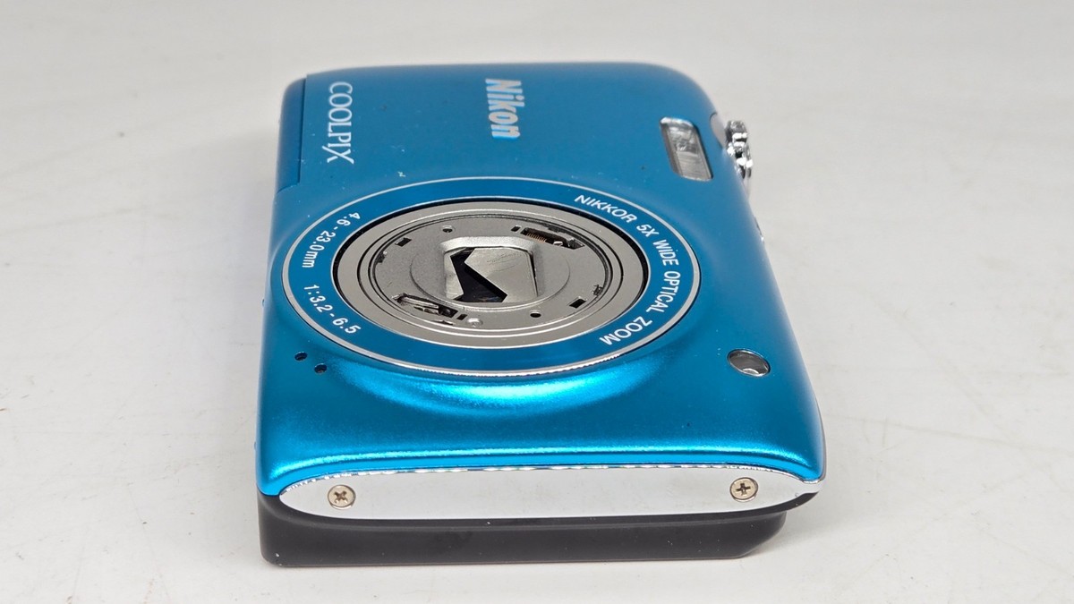 Nikon COOLPIX S3100 14.0MP Blue Digital Camera W/O charger From
