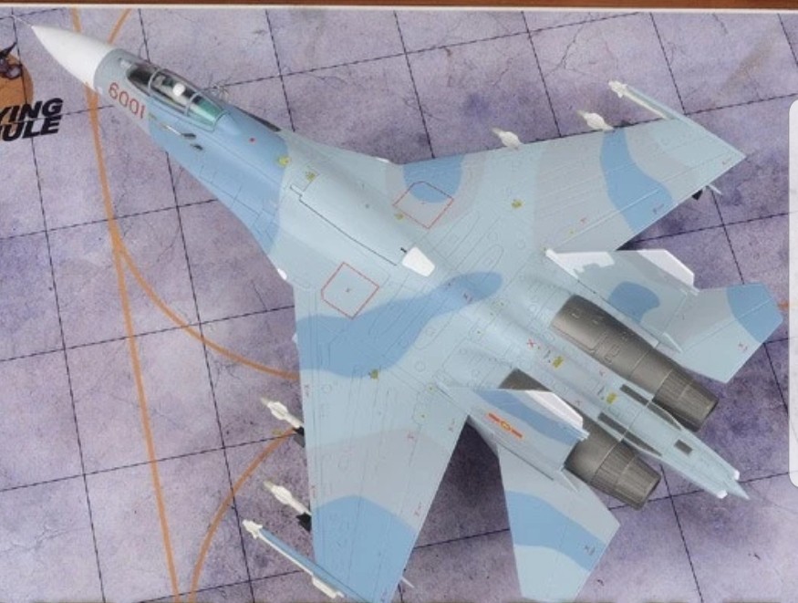 BRAND NEW HOBBY MASTER 1:72 scale SU-27 FLANKER, VIETNAMESE AIR