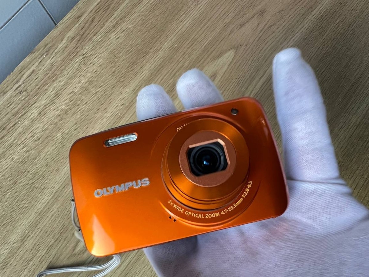 OLYMPUS VH-210 Compact Digital Camera 14.0MP Orange tested Working