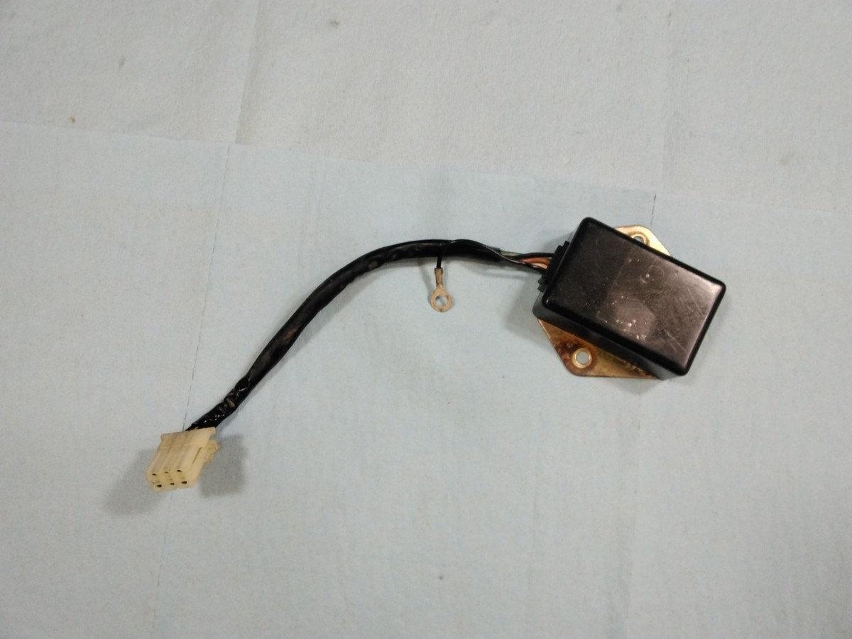 1980-1982 Suzuki GS 250 400 550 450 Working CDI Igniter Unit ECU