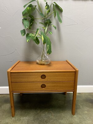 サイドテーブル・ナイトテーブル・ローテーブル Kai Kristiansen Teak