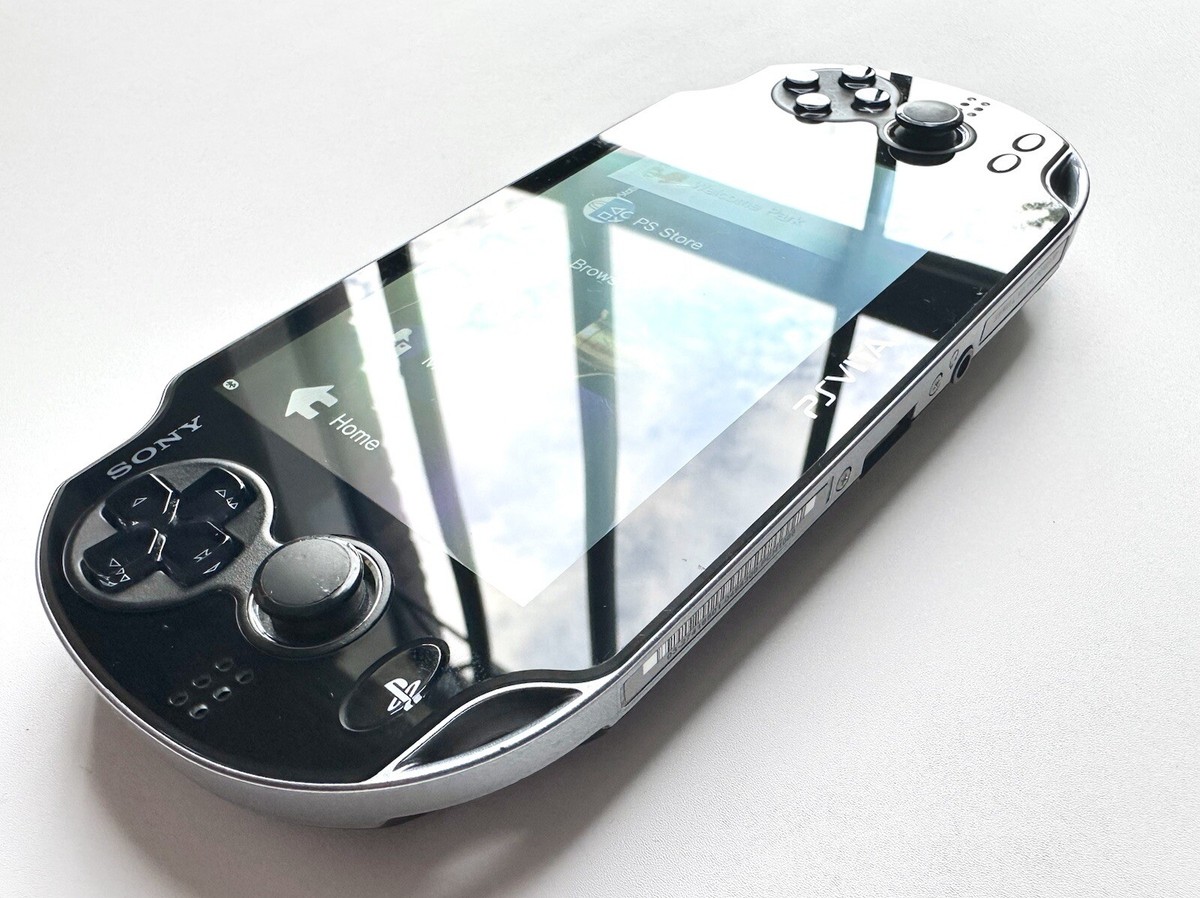 PS Vita Wi-Fiモデル ブラック (PCH-2000ZA11) ☆PSVITA PCH-2000 ZA11