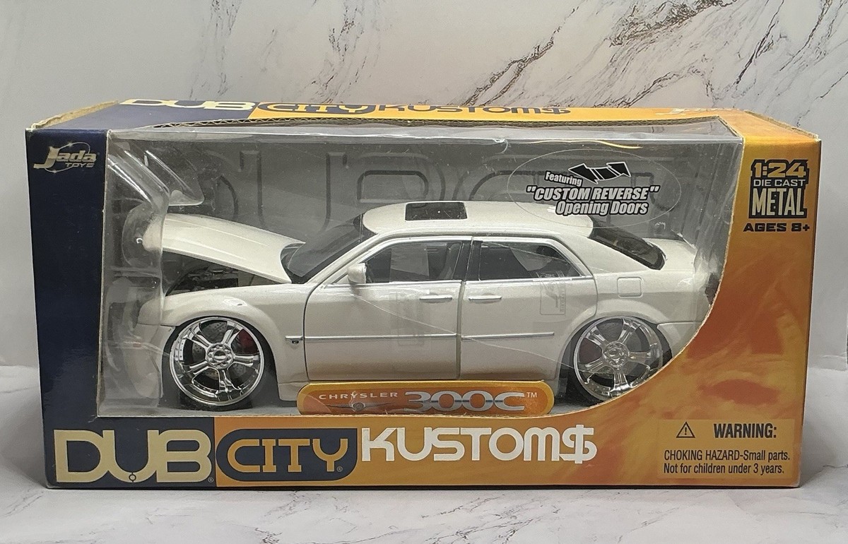 CHRYSLER 300C WHITE 1:24 DUB CITY KUSTOM$ BY JADA | eBay