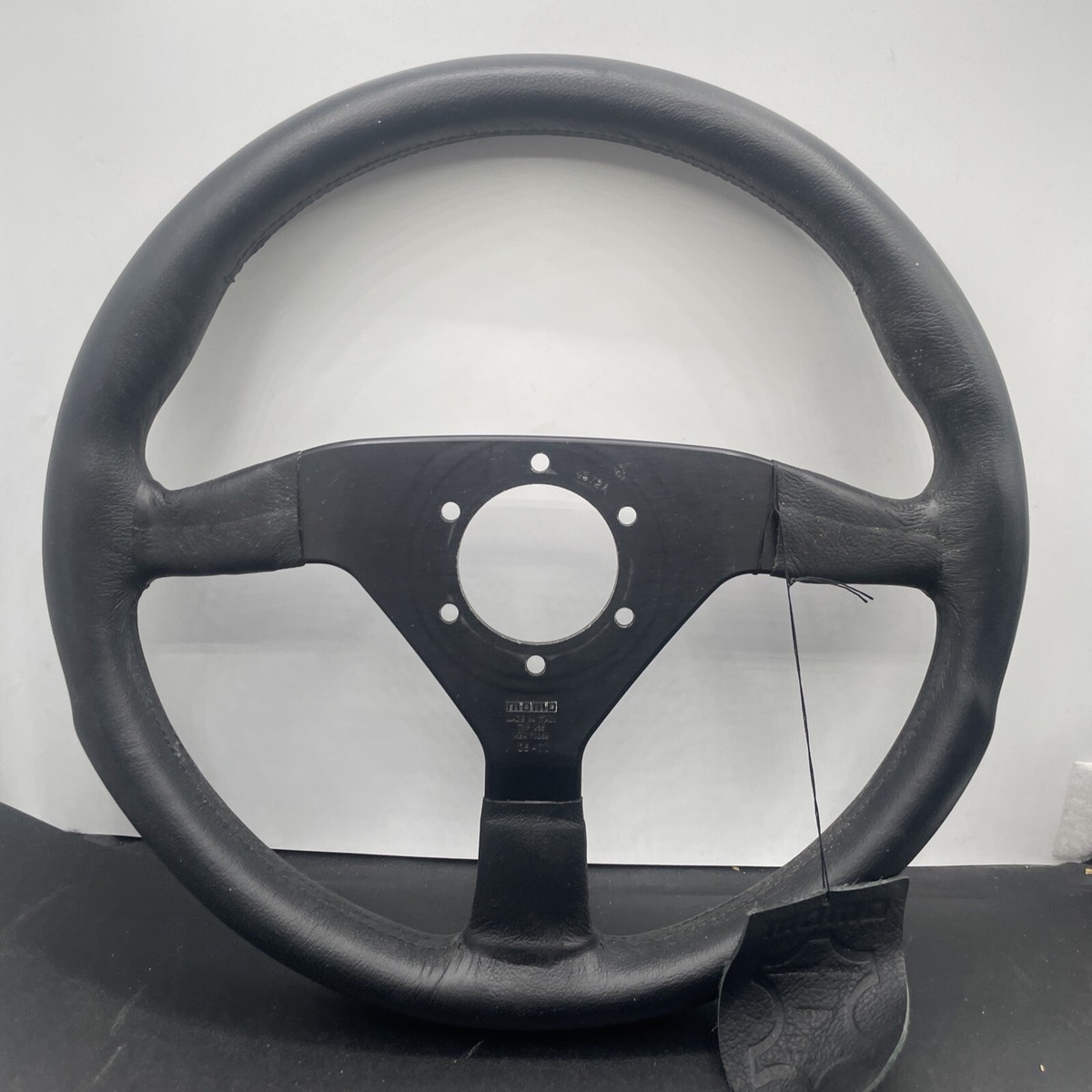 MOMO RACE TYP V 35 KBA 70068 GENUINE LEATHER STEERING WHEEL Black