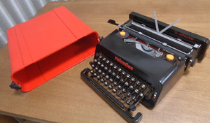 Olivetti Valentine | eBay