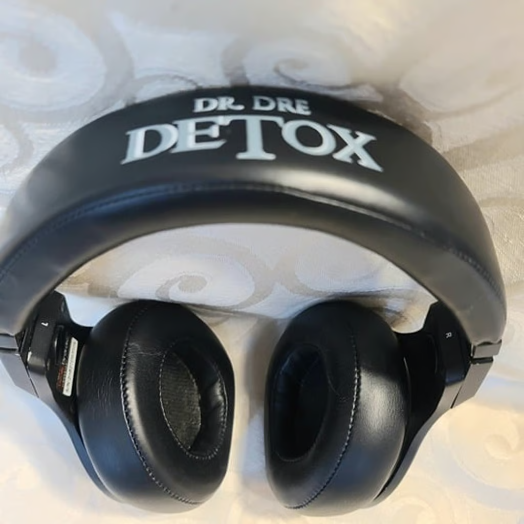 超レア】Beats by Dre Detox Edition djヘッドホン 超レア】Beats by