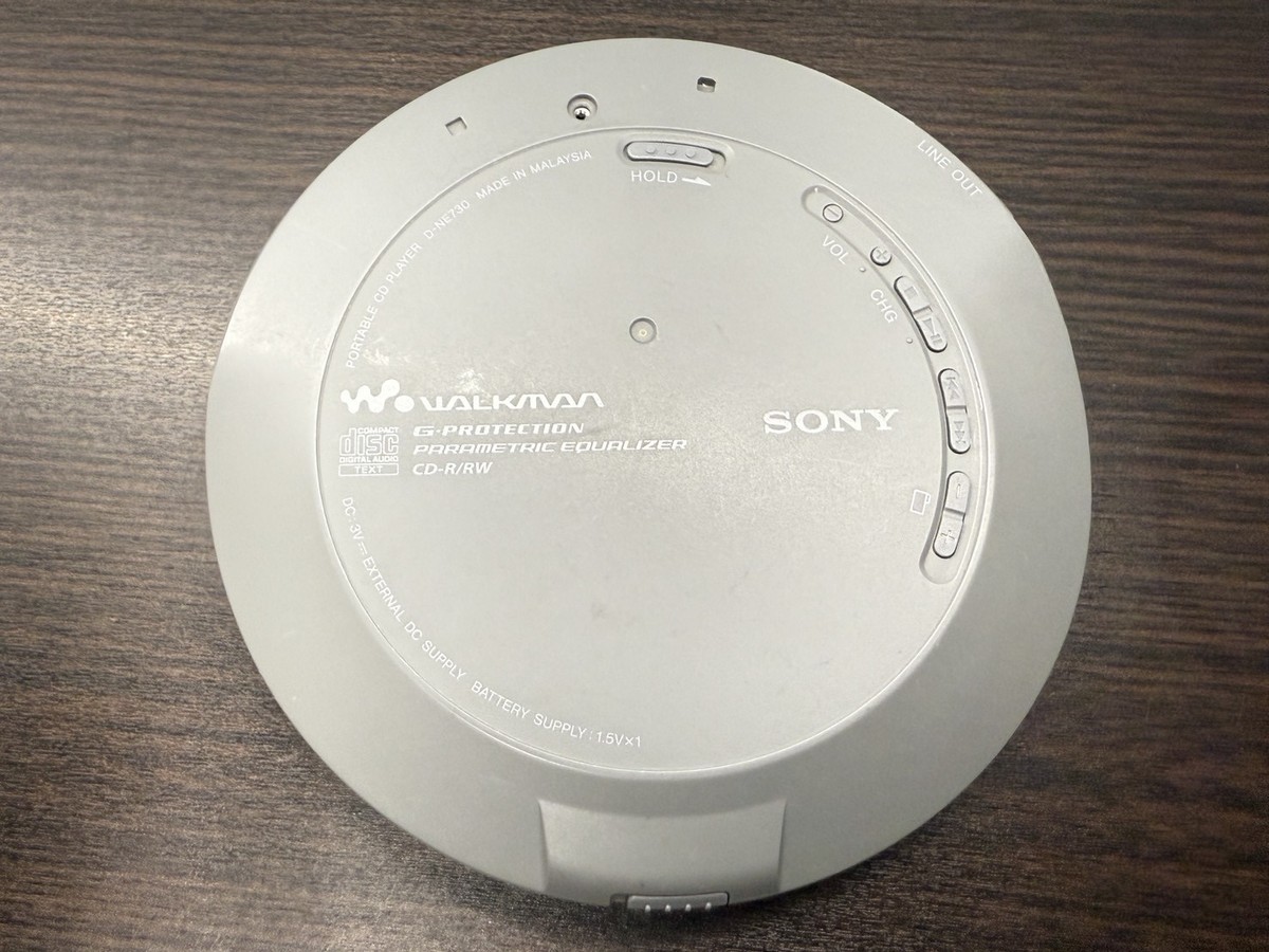 SONY CD Walkman portable player D-NE730 MP3 ATRAC White Working