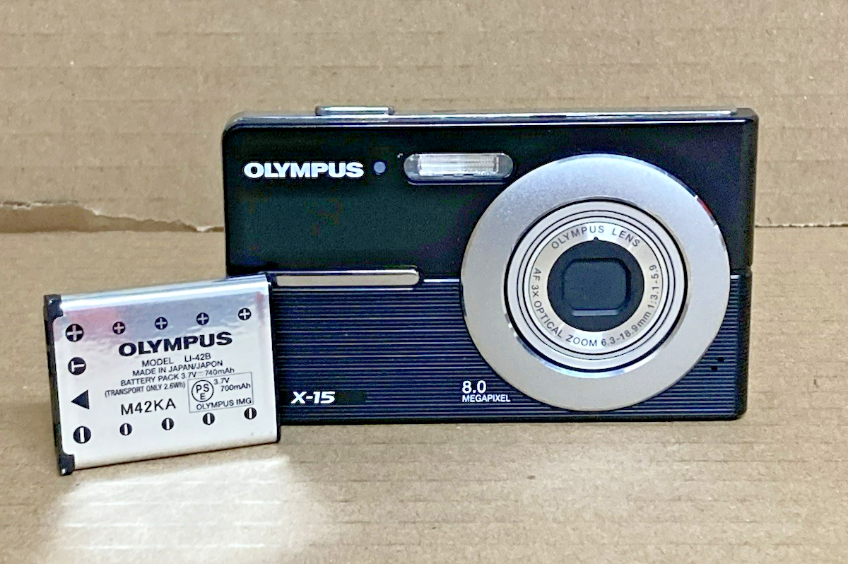 Olympus X-15 Digital Camera With Battery 8.0 Mega Pixel Untested