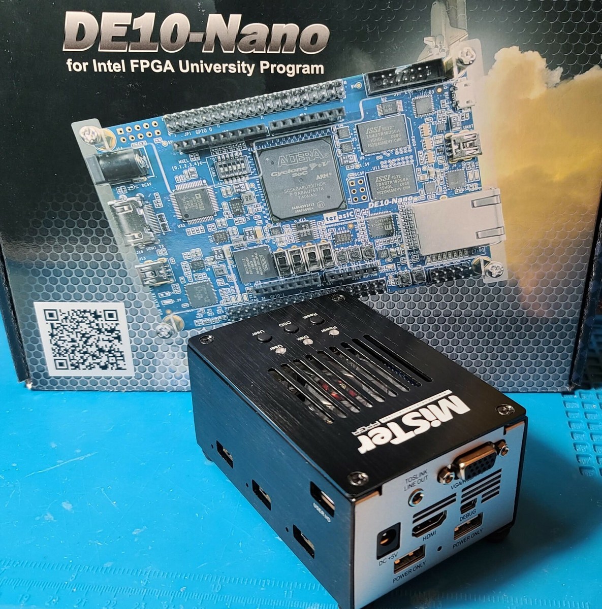 MiSTer FPGA Terasic DE10 Nano + 256GB SD preloaded + Case + 128MB