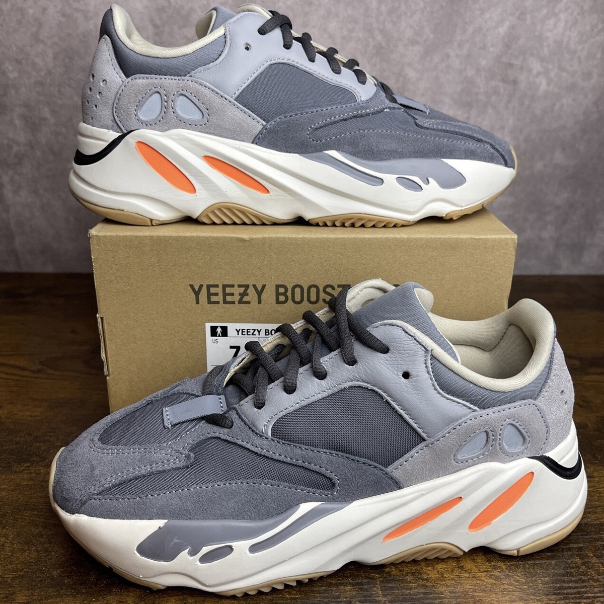Adidas Yeezy Boost 700 Magnet Size 7 / 8W FV9922 Grey OG Men's