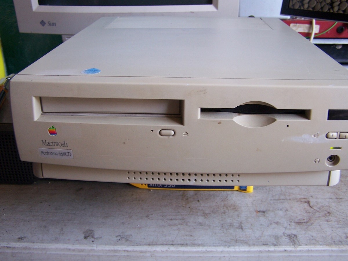 Apple Macintosh Performa 638CD M3076 12MB RAM OS 7.5.3 CD Floppy