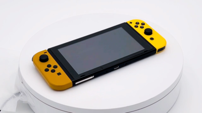 Nintendo Switch Pokemon Let's Go Pikachu Limited Edition Good