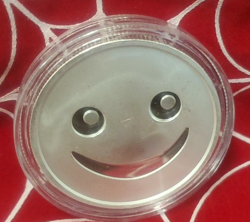 Emoji Simple Smiley Face 😊 1 Oz 999 Silver Round 70,710 Mintage