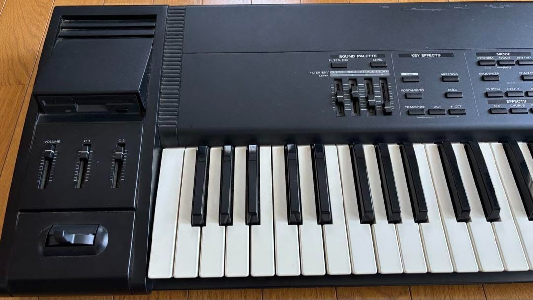 値下げ！希少Roland XP-80 76鍵 シンセサイザー ジャンク Roland