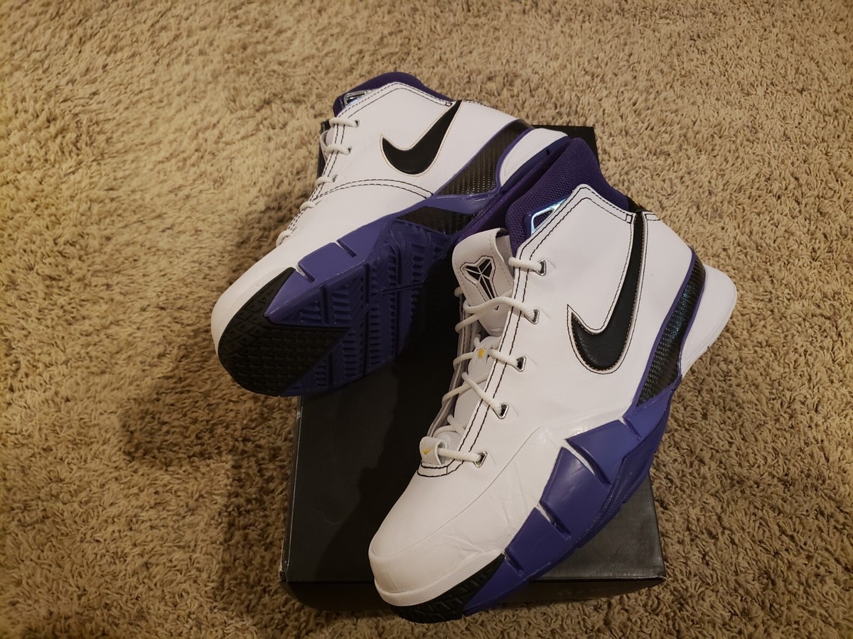 Nike Kobe 1 Protro White/Purple/Black 81 POINT GAME/KOBE STATUE