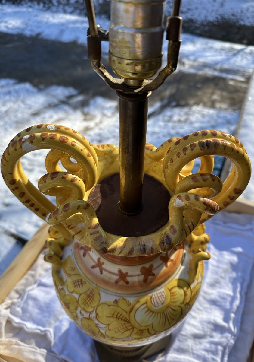 ANTIQUE CA. 1900s ITALIAN FAIENCE MAJOLICA DERUTA TABLE LAMP