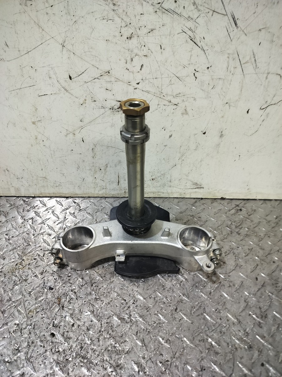 2006-2025 Suzuki GSXR 600 750 OEM LOWER TRIPLE TREE CLAMP | eBay