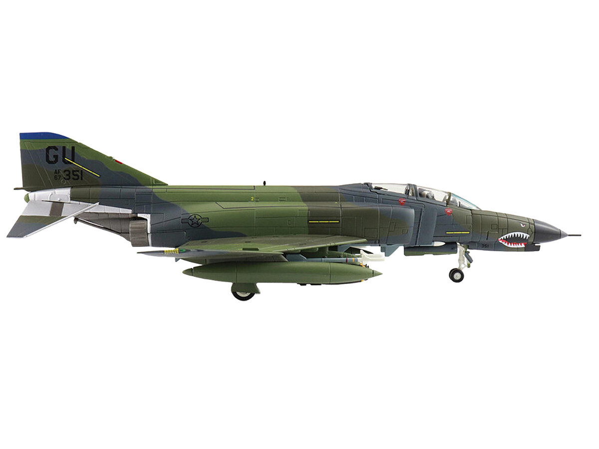 Hobby Master McDonnell Douglas F-4E Phantom II 