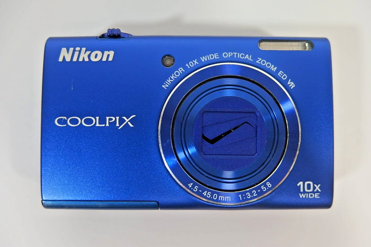 Nikon COOLPIX S6200 16.0MP Digital Compact Camera blue Used