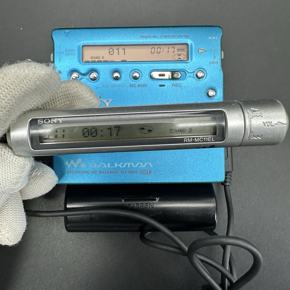 SONY MZ-R900 RECORDING MD WALKMAN Blue Tested working | eBay