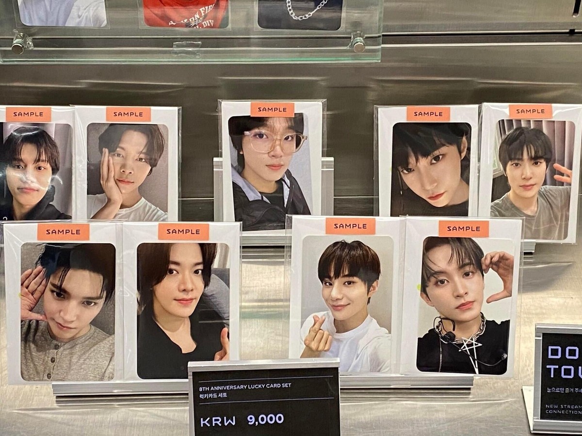 NCT 127 8TH ANNIVERSARY MERCH OFFICIAL MD GOODS | eBay