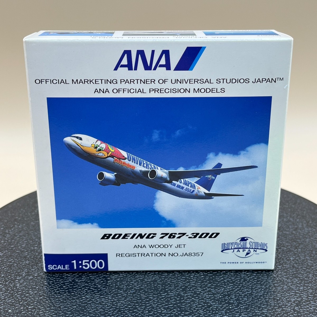 ANA 1/500 Boeing 767-300 Woody Jet Universal Studio Japan JA8357