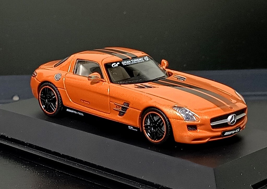 1/43 Mercedes-Benz SLS AMG Gran Turismo 5 PS3 Orange Schuco