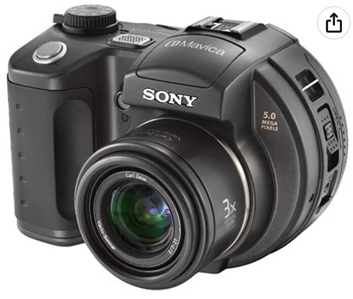 Sony Mavica MVC-CD500 5MP Digital Camera 3x Optical Zoom
