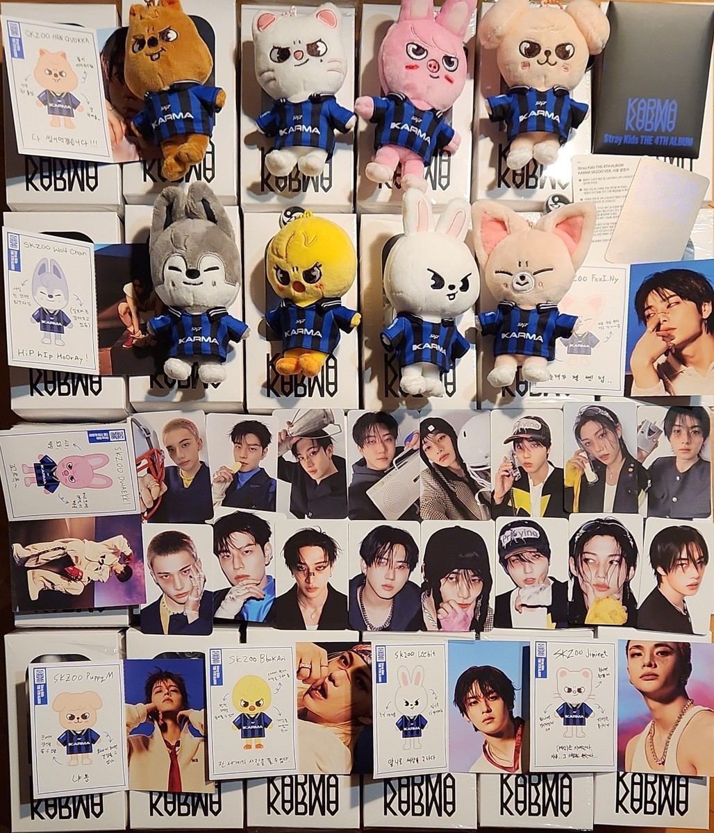 STRAY KIDS SKZOO The 4th Album KARMA SKZOO VER PHOTOCARD KEYRING