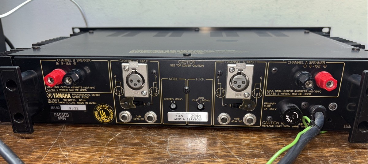 Yamaha P2050 Power Amplifier Professional Series - Works Great