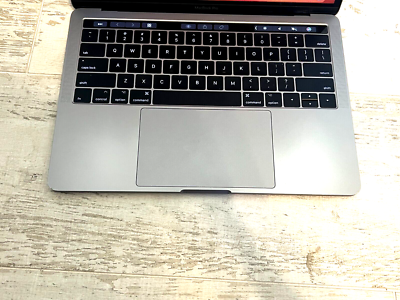 Apple Macbook Pro 13 inch A1989 SEQUOIA 16GB Quad Core i7 256GB