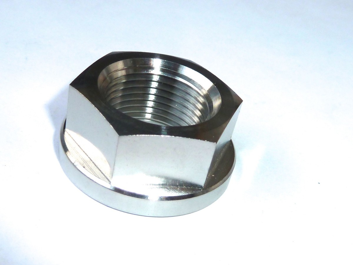 Suzuki GSXR600 L1-L9 FRONT AXLE FLANGED NUT TITANIUM M20X1.5