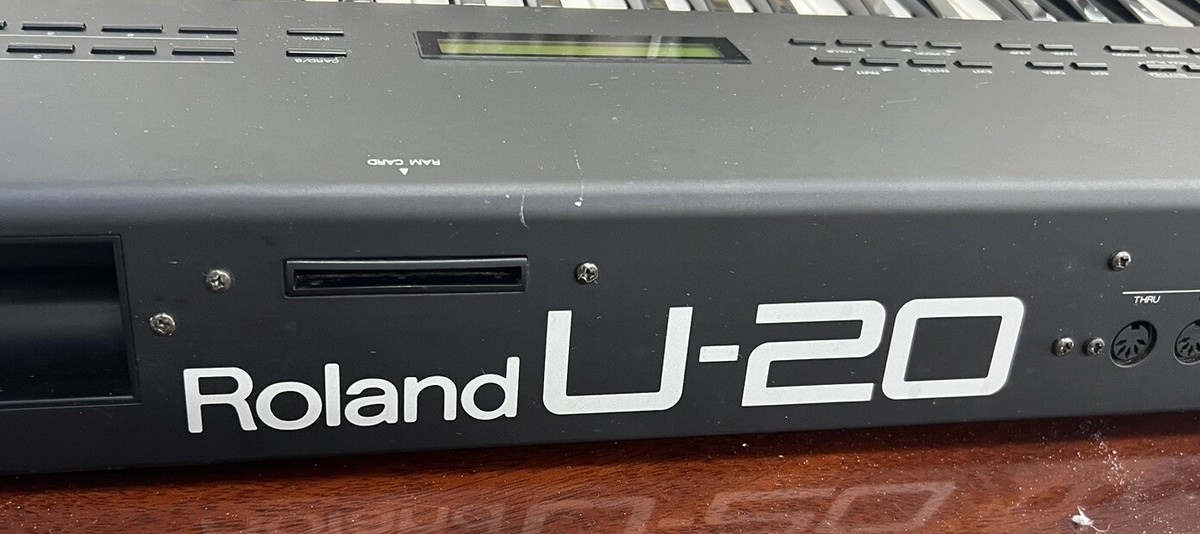 Roland U-20 RS-PCM 61 Key Synthesizer Keyboard-(Working But 10 Key