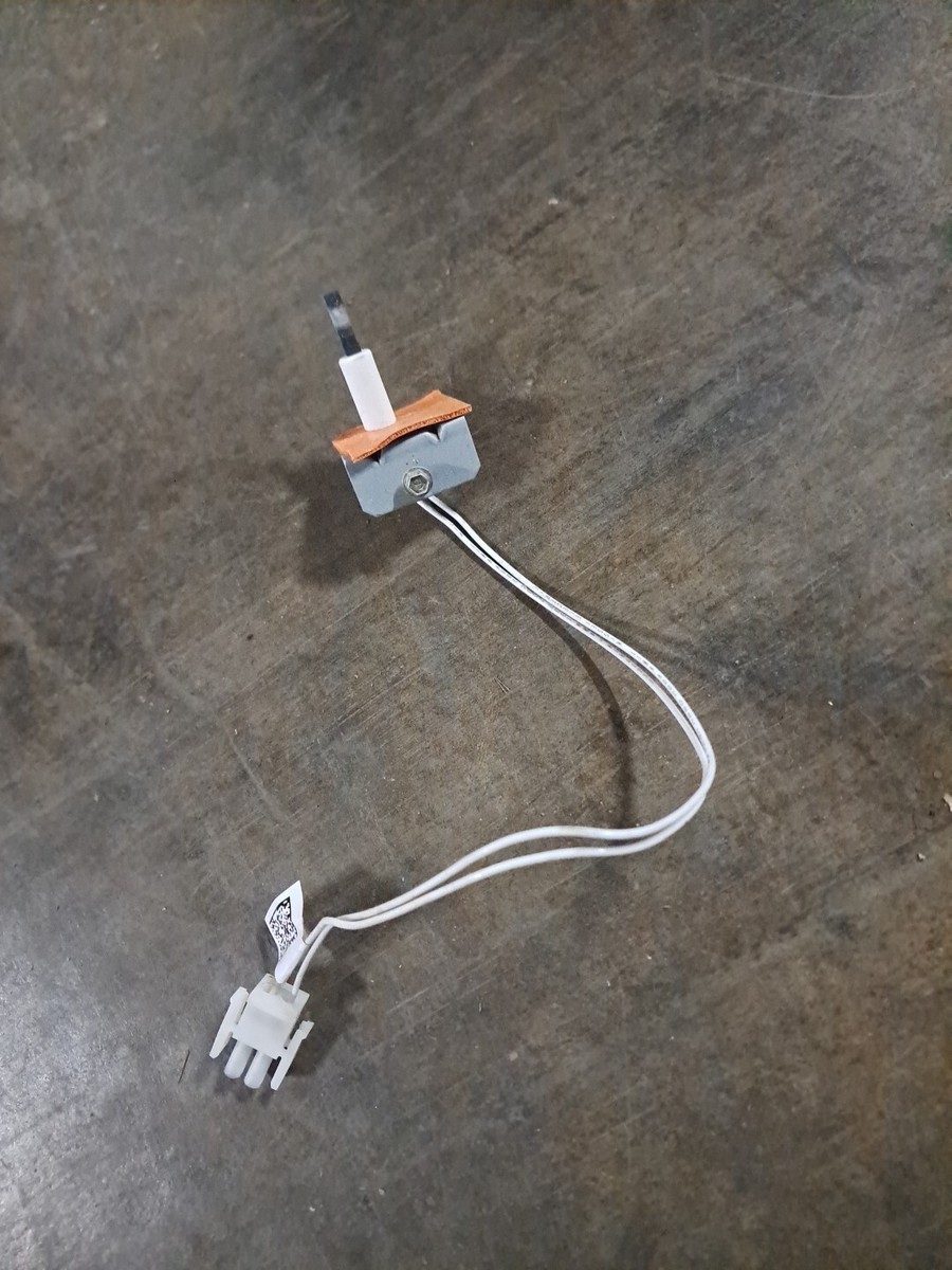 SR311ダットサン インシュレーター 14330-25500 SR311ダットサン