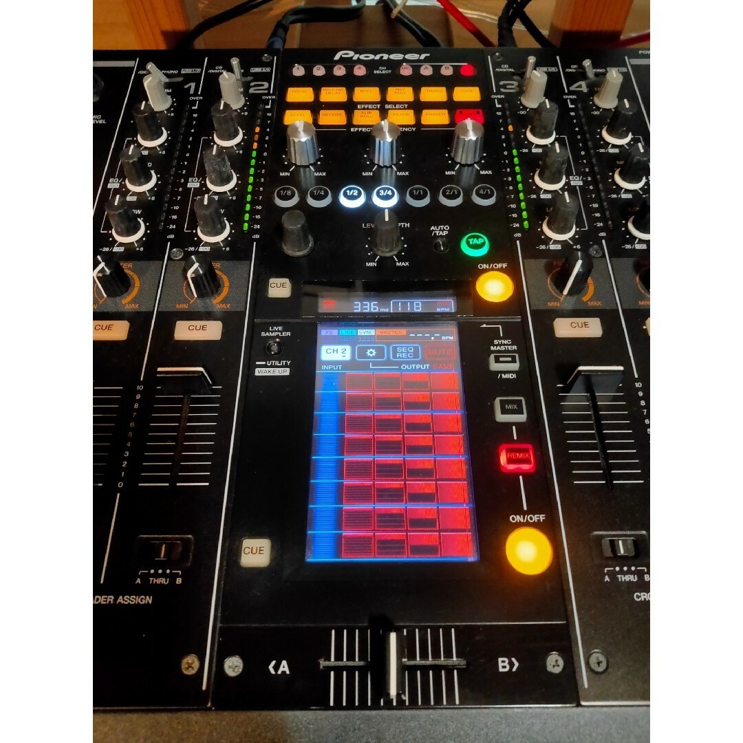 Pioneer DJM-2000NXS Nexus Pro 4-Channel Digital DJ Mixer
