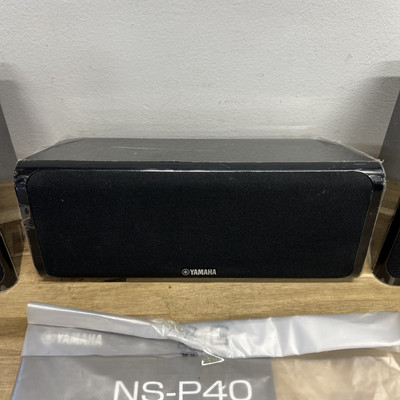 Yamaha Home Theater Surround Sound 3 Speakers NS-B40 (2) and NS