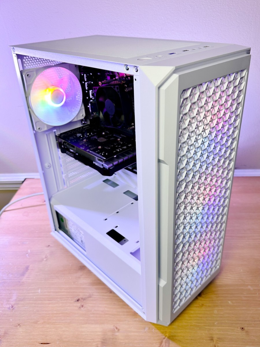 白ゲーミングPC i7-4770 / GTX960 / 大容量2.5TB White Gaming PC