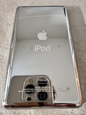 Apple iPod Classic 7th Generation 160GB Silver MC293J/LL New