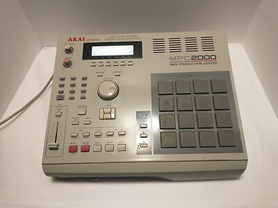 AKAI MPC2000 Professional MIDI Production Center DRUM MACHINE F