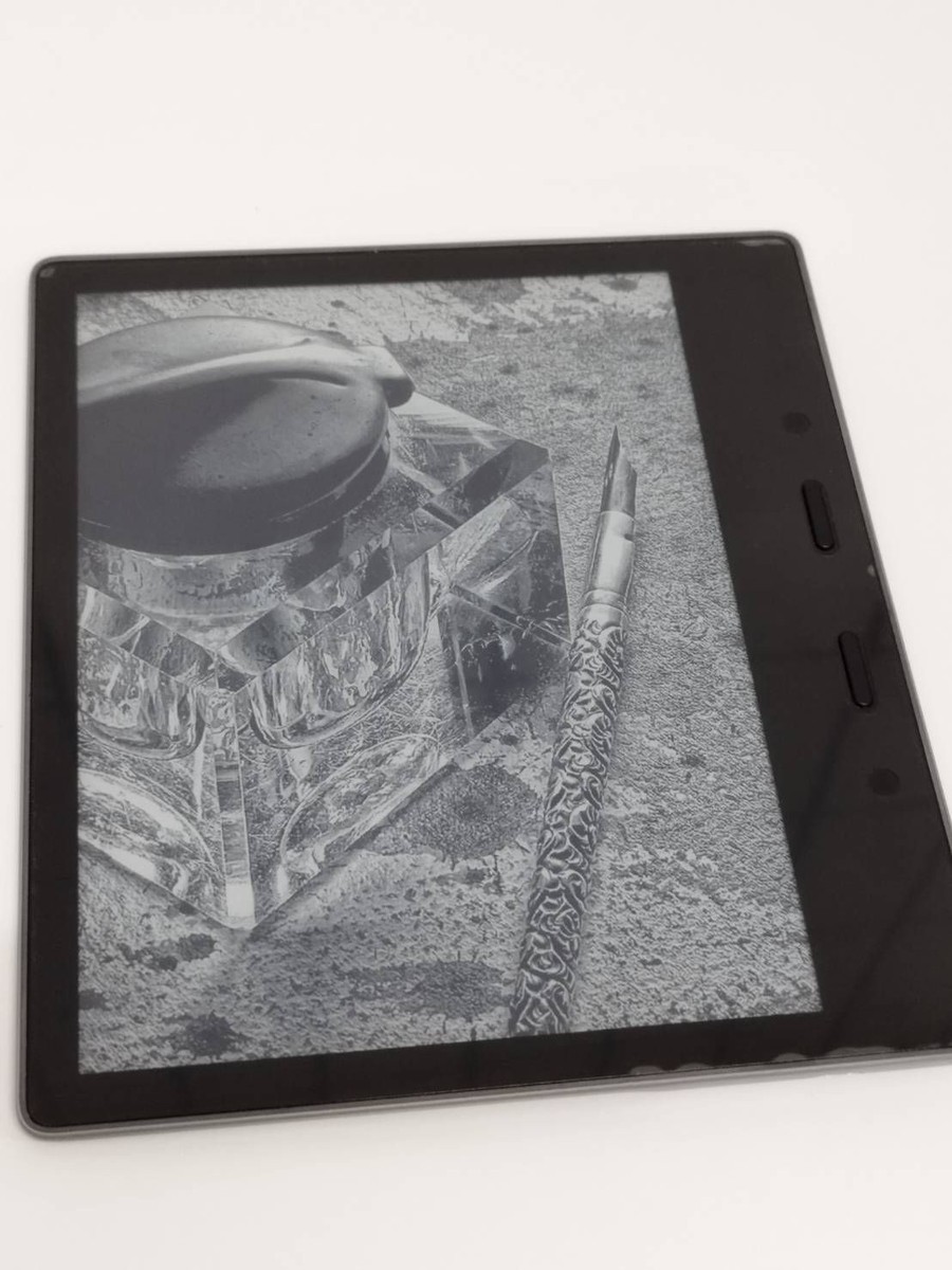 Amazon Kindle Oasis 9th Gen E-book Reader 7-inch 8GB Wifi