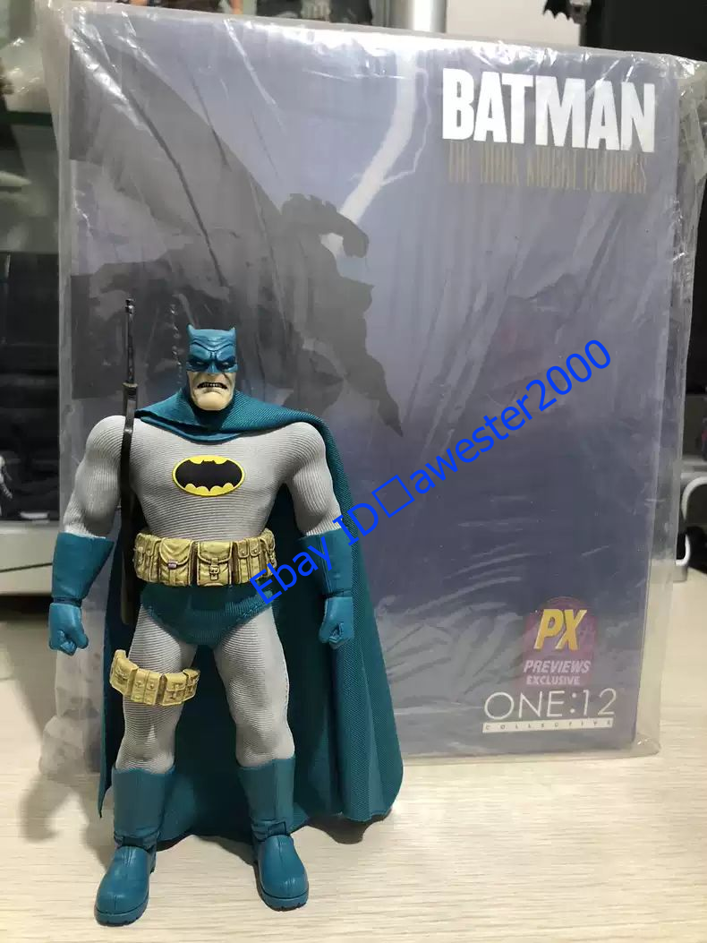 Mezco Toyz THE DARK KNIGHL RETURNS 1/12 Scale Batman 6″ Figures