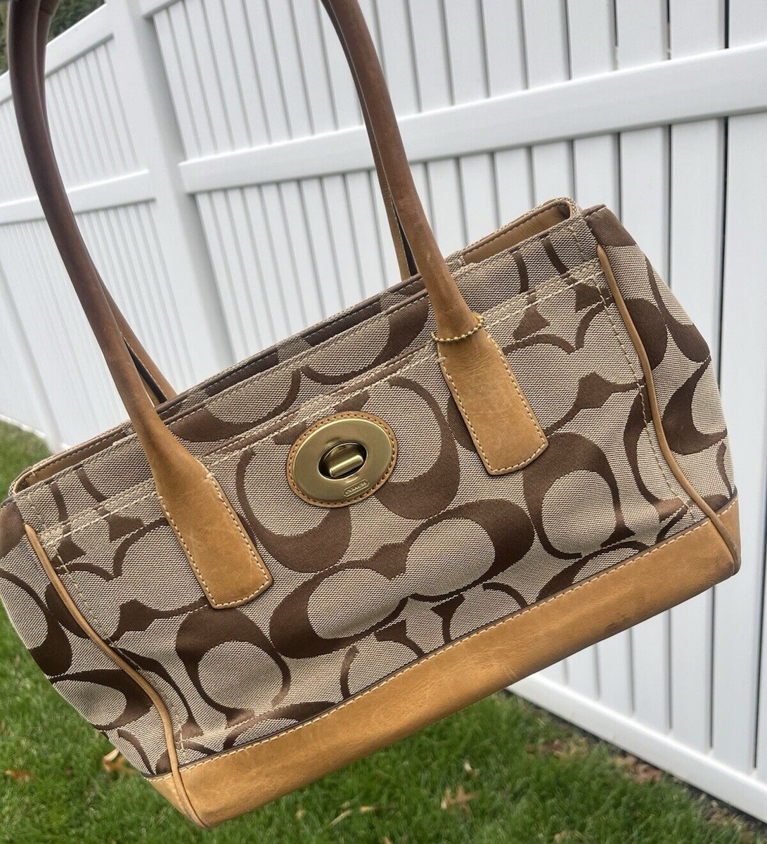COACH Vintage Y2K Handbag Tan Khaki Leather Signature Logo Pattern