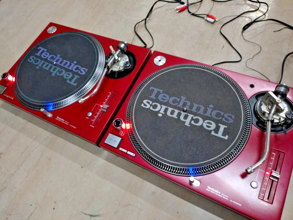 Preços baixos em Technics SL-1200MK3D Direct Drive Toca-discos