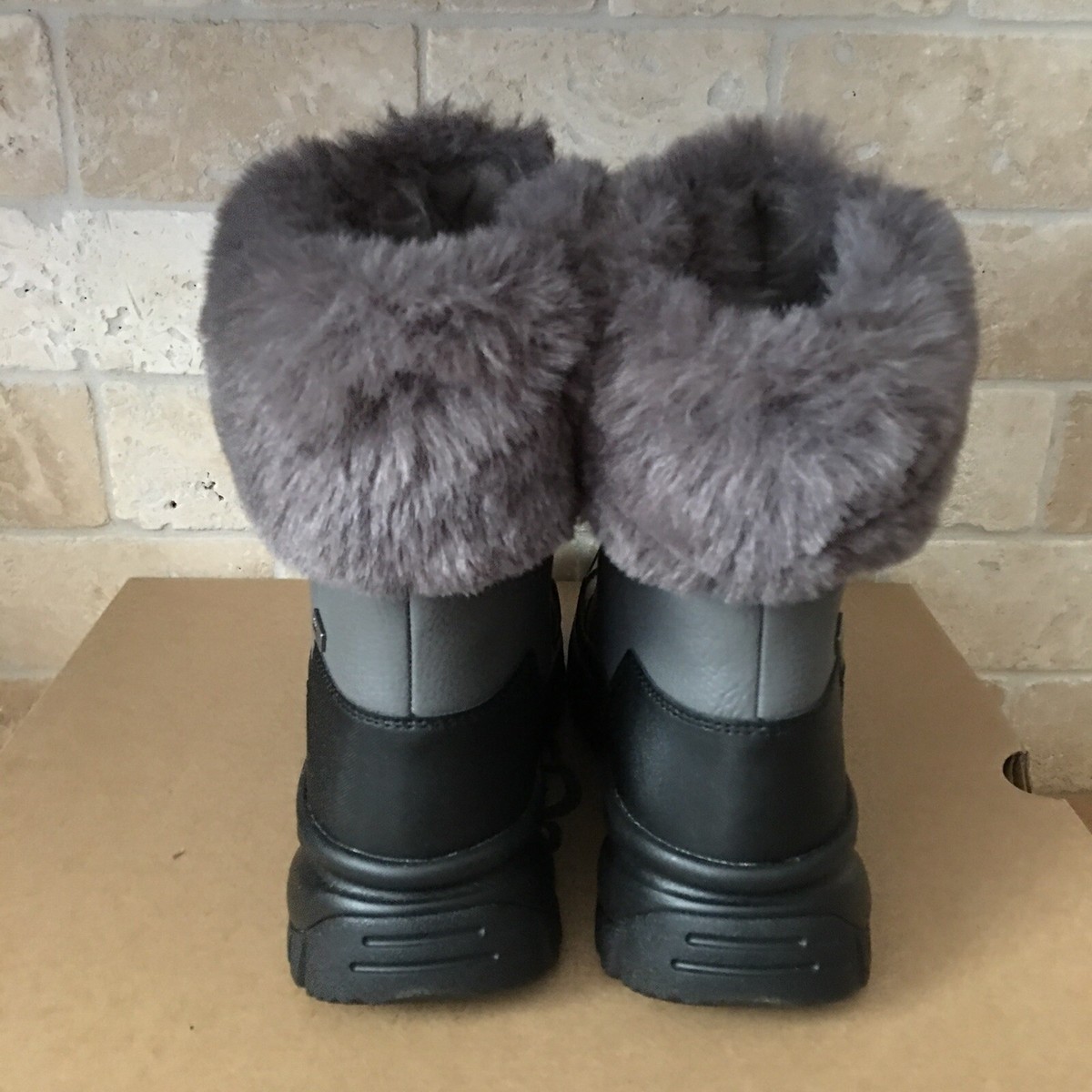UGG YOSE FLUFF DARK GREY WATERPROOF LEATHER SHEEPSKIN SHORT BOOTS