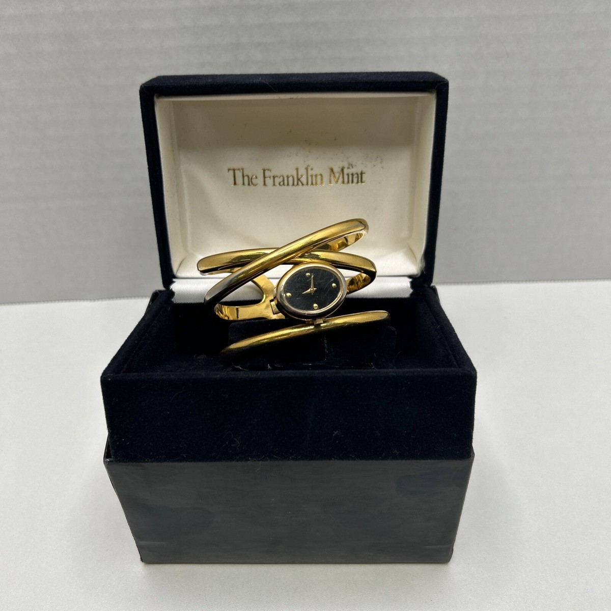 The Franklin Mint Alfred Durante Golden Ribbons Bracelet Cuff