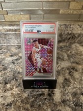 2019-20 Panini Mosaic - Rookies Tyler Herro #223 Pink Camo Prizm