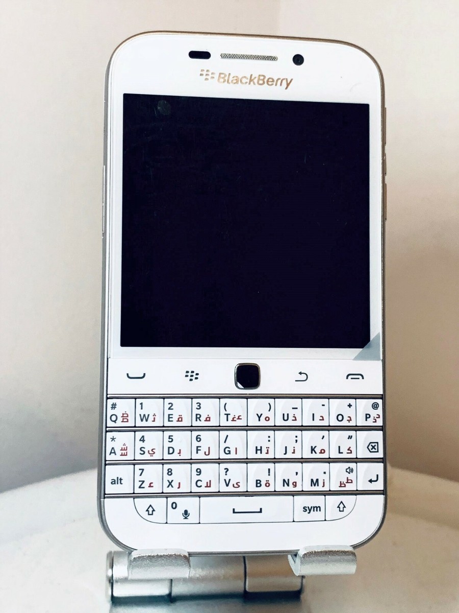 BLACKBERRY CLASSIC Q20 (UNLOCKED)+ (WHITE/ black COLOR) !! GOOD