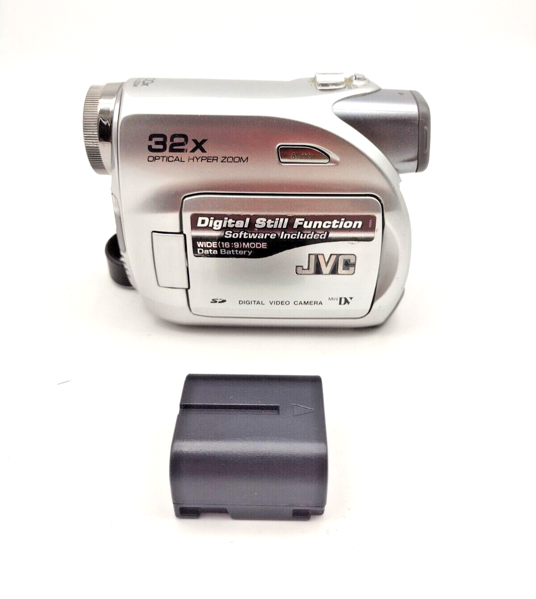 JVC GR-D370U Video Camera 32X Optical Hyper Zoom Untested For