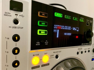 PAIR X2 Pioneer CDJ-850-W Limited White DJ Multi Player Digital