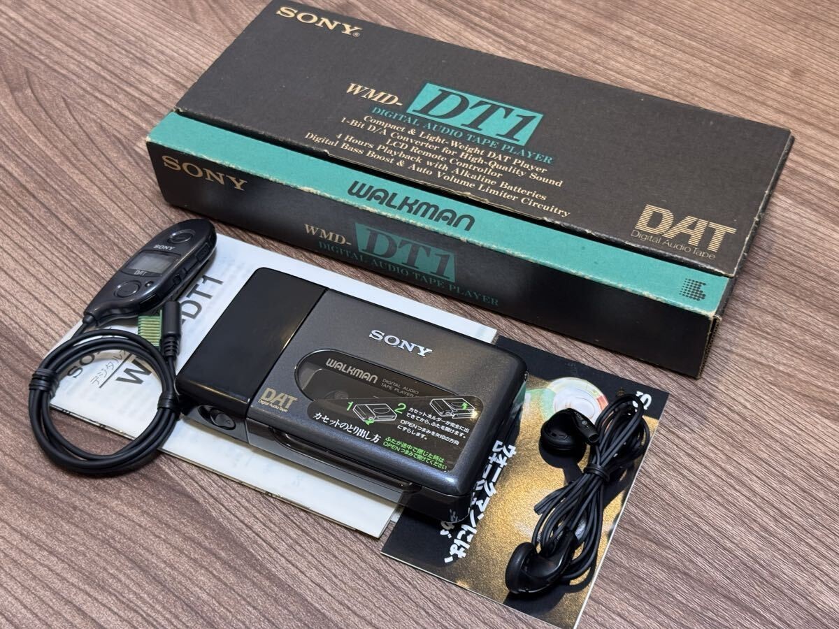 Sony WMD-DT1 DAT Walkman Digital Audio Tape Player Portable 32